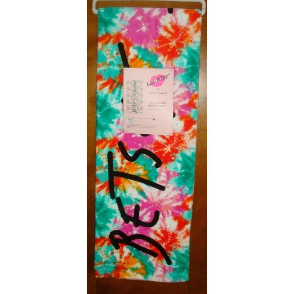New Betsey Johnson Beach Towel Cotton 36" x 68"  Multi-color Tie Dye Bursts